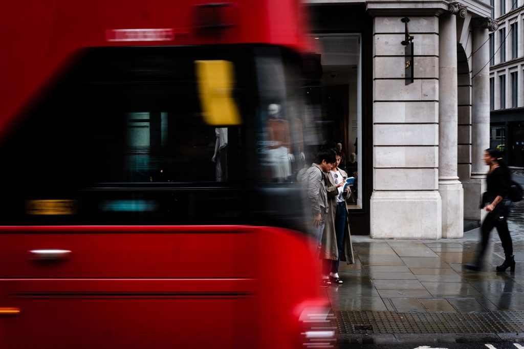 Location de bus avec chauffeur : organiser le transport de groupe en entreprise