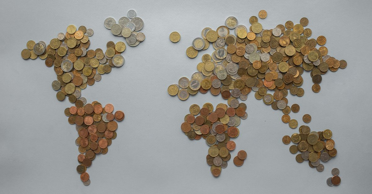 Carte du monde avec indicateurs économiques et graphiques représentant la richesse des nations